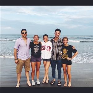 Meet your Posher, Ella